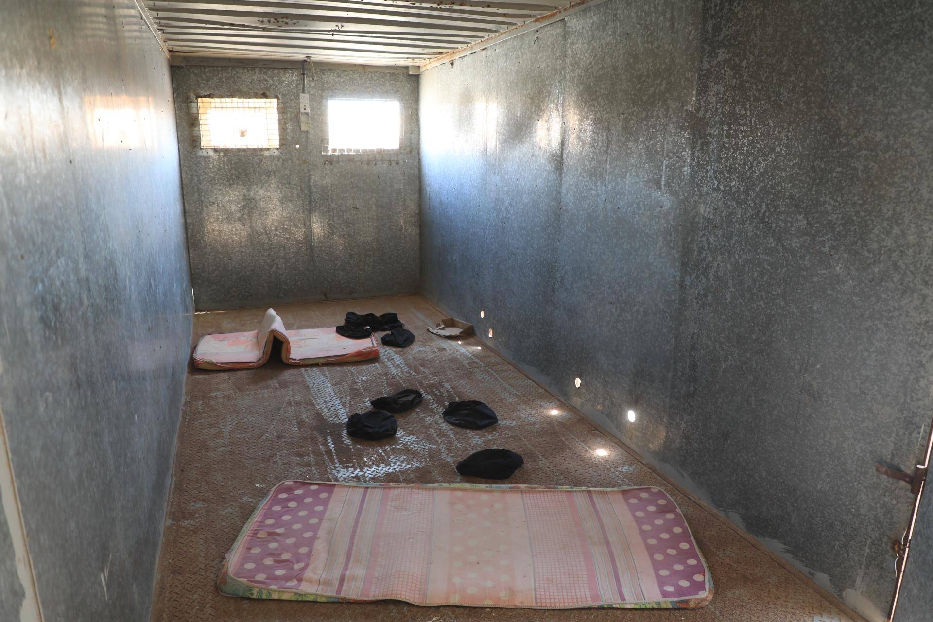 كيف حوّلت أبوظبي منشأة مدنية إلى سجن سري باليمن؟.. شهادات صادمة لمعتقلين سابقين