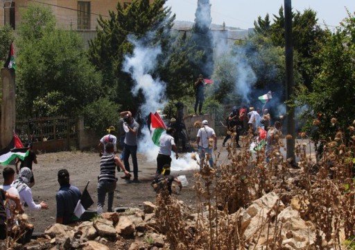 الاحتلال يُصيب عشرات الفلسطينيين بالضفة الغربية المحتلة