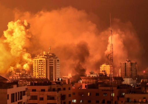 استمرار الغارات الإسرائيلية العنيفة على غزة لليوم الـ 24 على التوالي