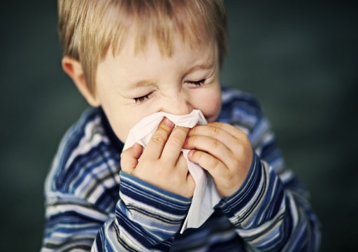 10 نصائح طبية لوقاية الأطفال من الأمراض خلال الشتاء
