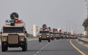 قائد درع الجزيرة يلتقي رئيس الأركان البحريني في المنامة