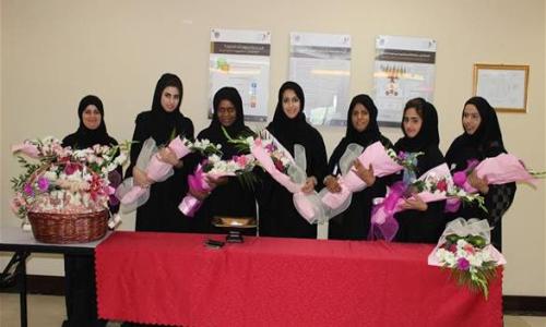 الإمارات تحتفل بيوم الأم 