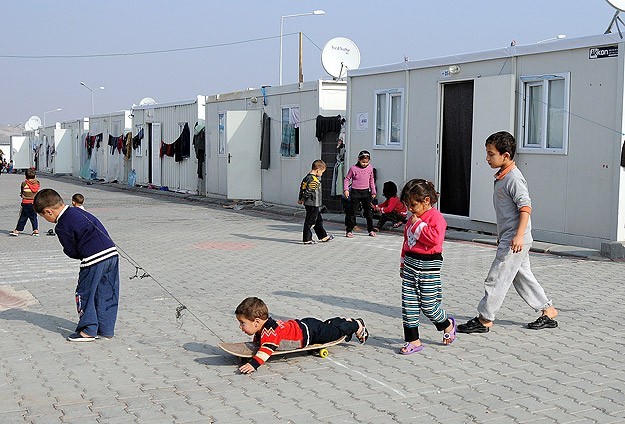 أكثر من 900 الف لاجئ سوري في تركيا 
