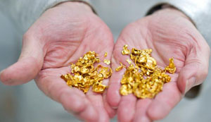 أطباء يستخرجون ذهباً من أمعاء تاجر هندي