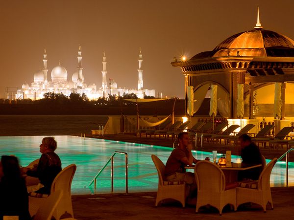 فنادق أبوظبي تستقطب مليونين ونصف المليون زائر خلال تسعة أشهر