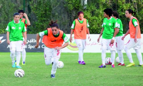  سيدات أبوظبي يفزن على منتخب البحرين بثلاثة أهداف مقابل لا شيء 