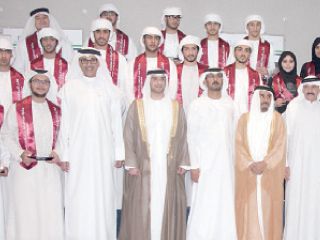 وزير التعليم الجديد يسلم "جائزة الفهيم" لأوائل التكنولوجية التطبيقية