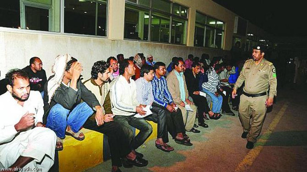 السعودية: القبض على 865 ألفاً مخالفين لقوانين الإقامة